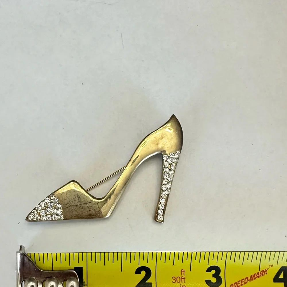 Womens vintage‎ gold tone and rhinestone diva high heels shoes pin brooch